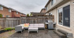 1129 Barr Cres